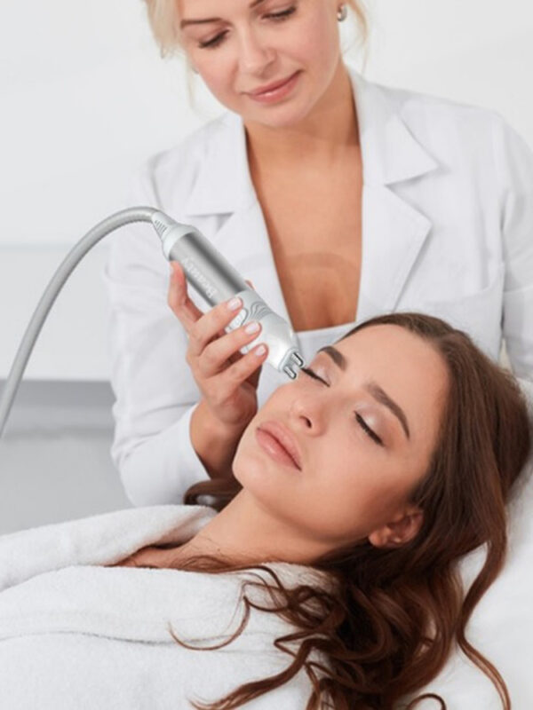 Aparat cosmetic facial Hydro Medico cu 10 functii